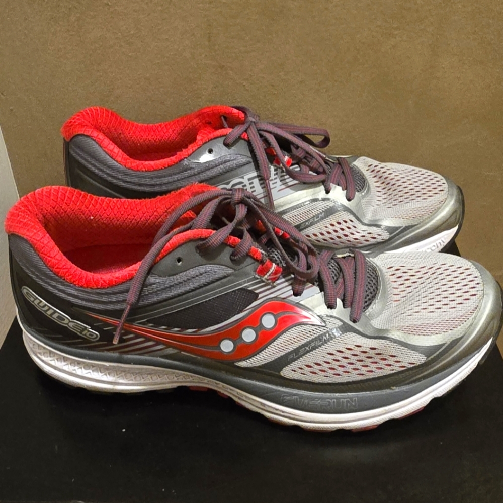 Saucony Women's Sneakers Guide 10